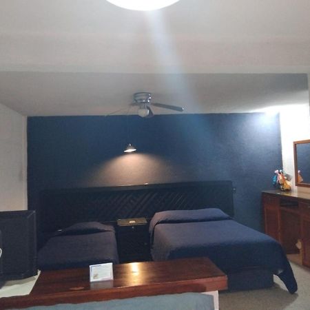 Hotel Calendas Salina Cruz Kültér fotó
